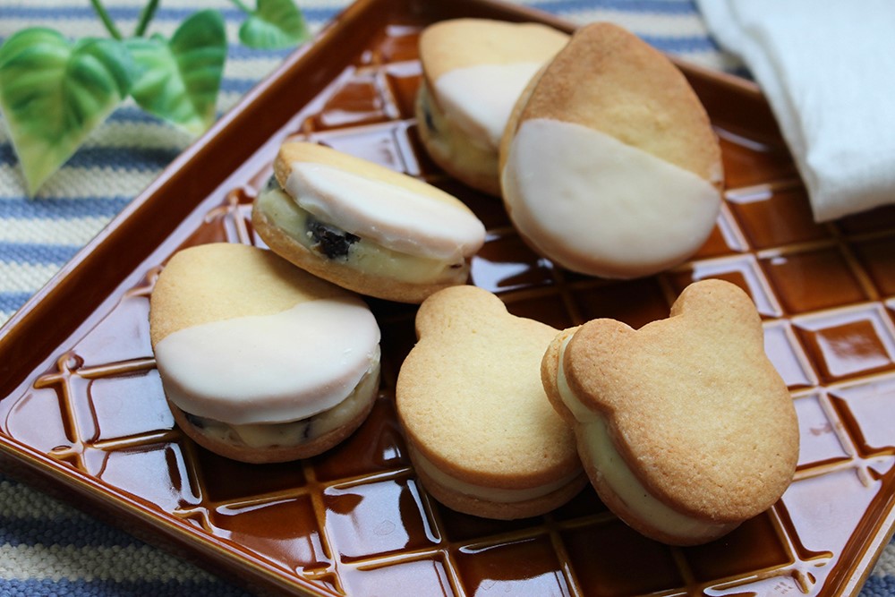 ラムレーズンクッキーサンドの画像