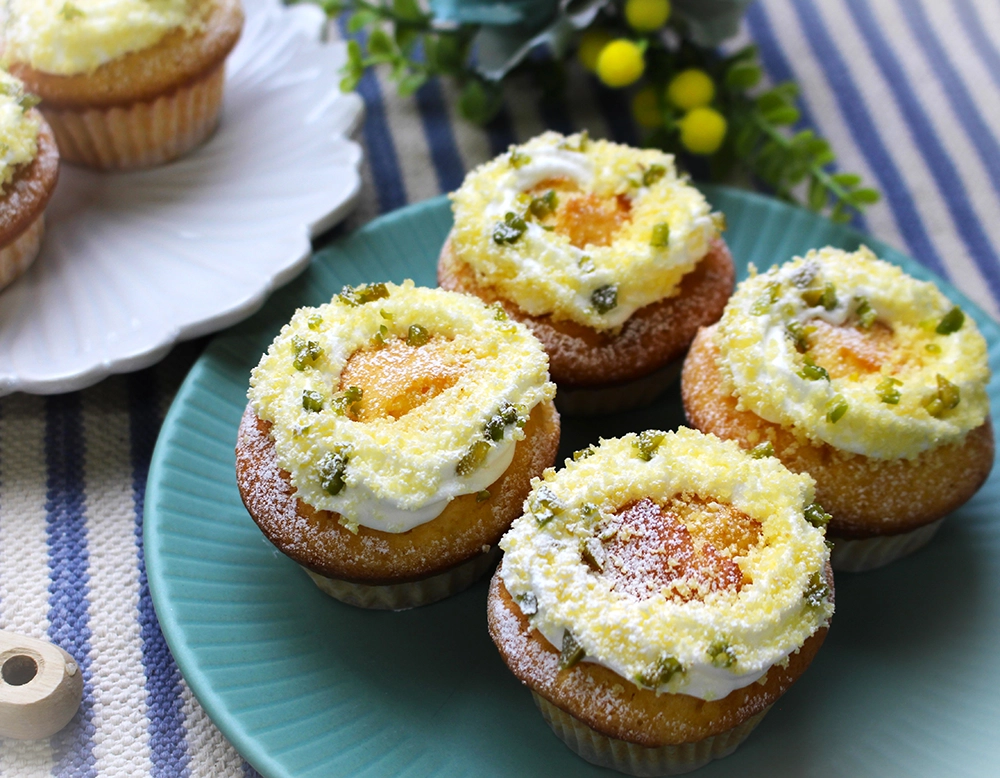 ミモザ風カップケーキの画像