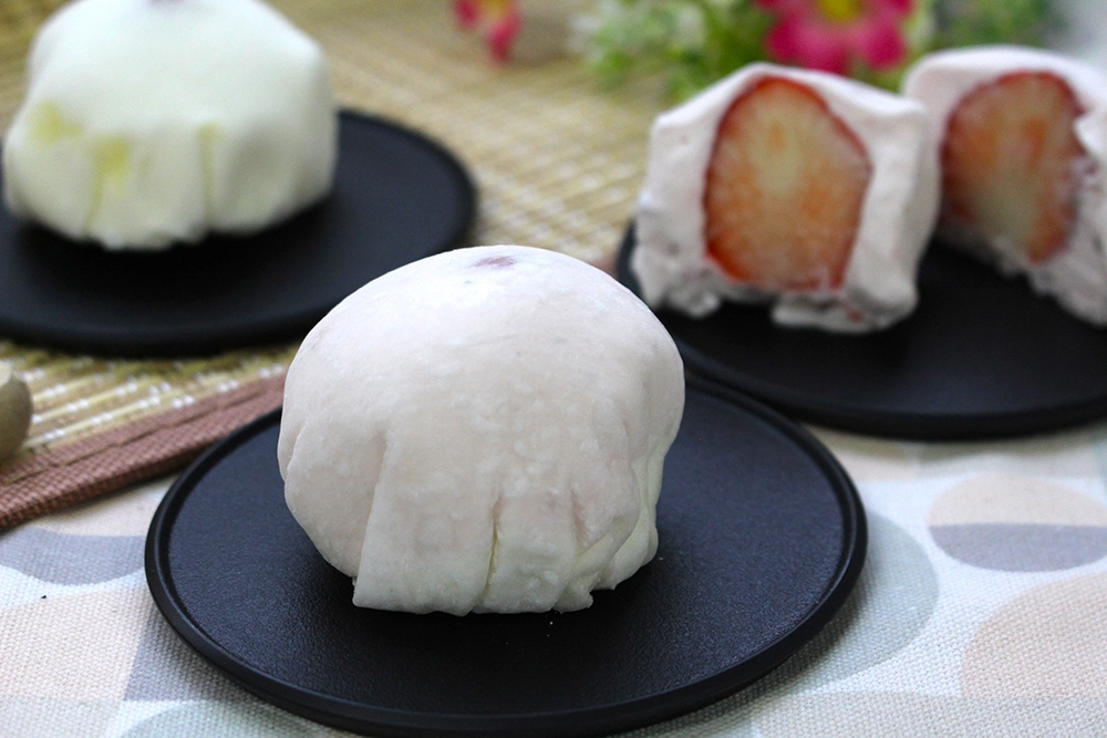 ライスペーパーで桜クリーム大福の画像