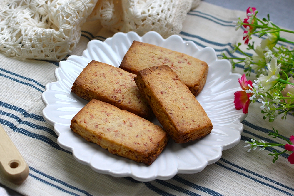 ストロベリークランチクッキーの画像