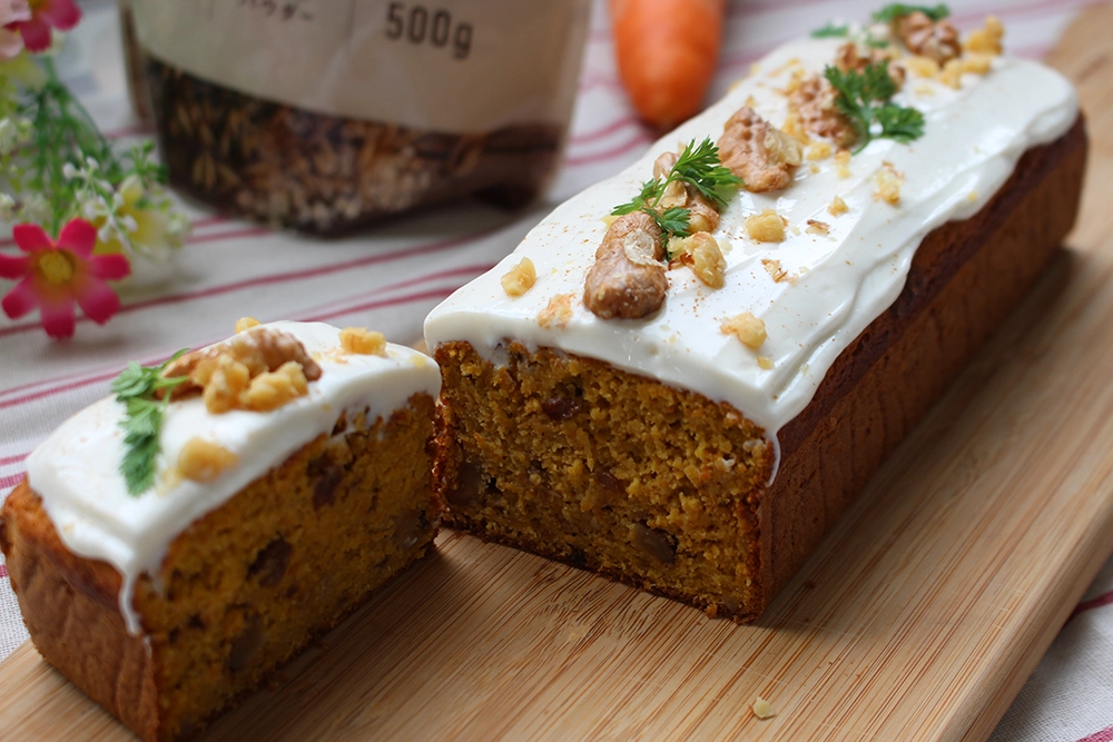 オートミールパウダーのキャロットケーキの画像