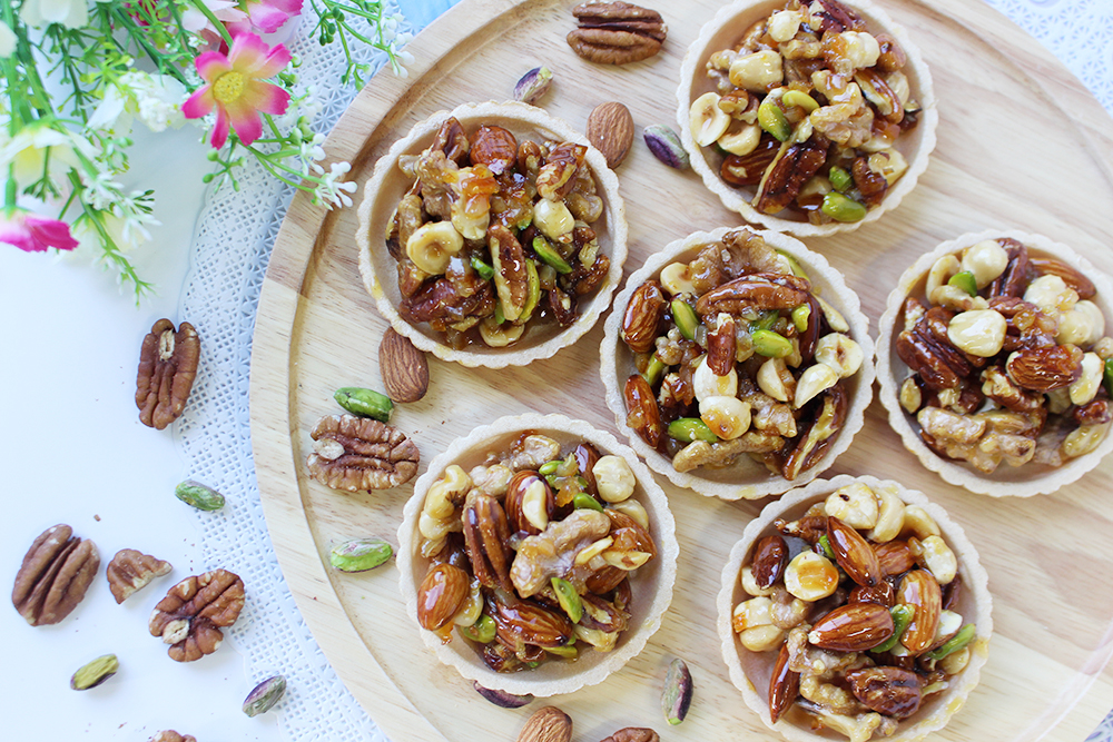 キャラメルナッツもなかの画像