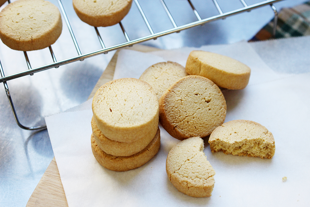 オートミールパウダーのプレーンクッキーの画像