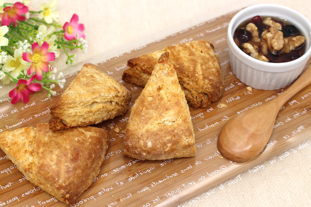 アーモンド入りスコーンの画像