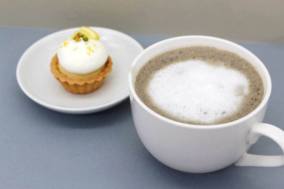 チャコールラテの画像