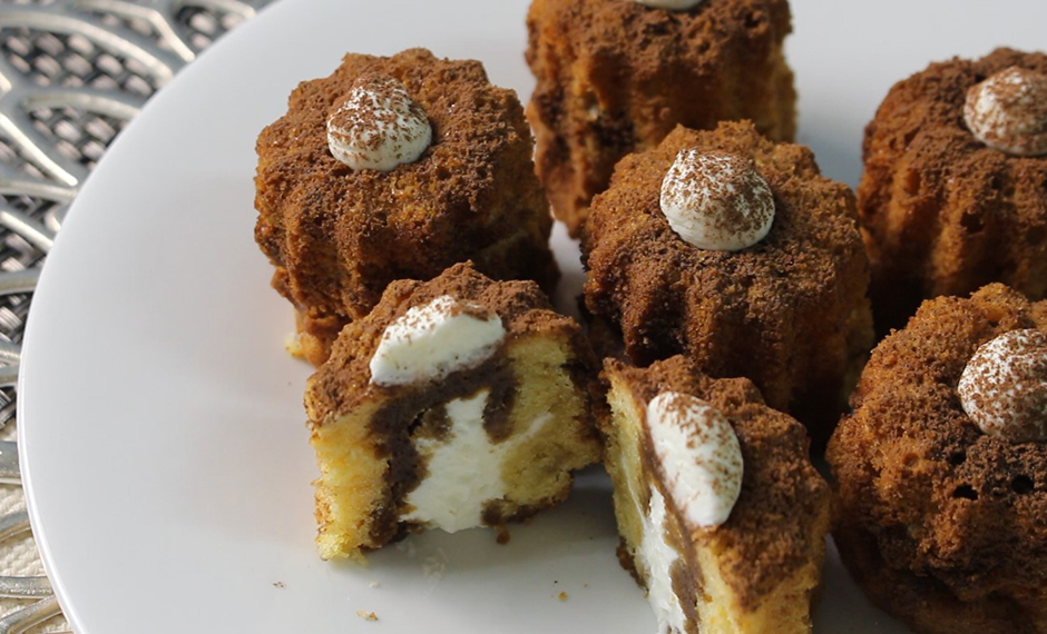 【動画】ティラミス×カヌレのハイブリッドスイーツ「ティヌレ」の画像