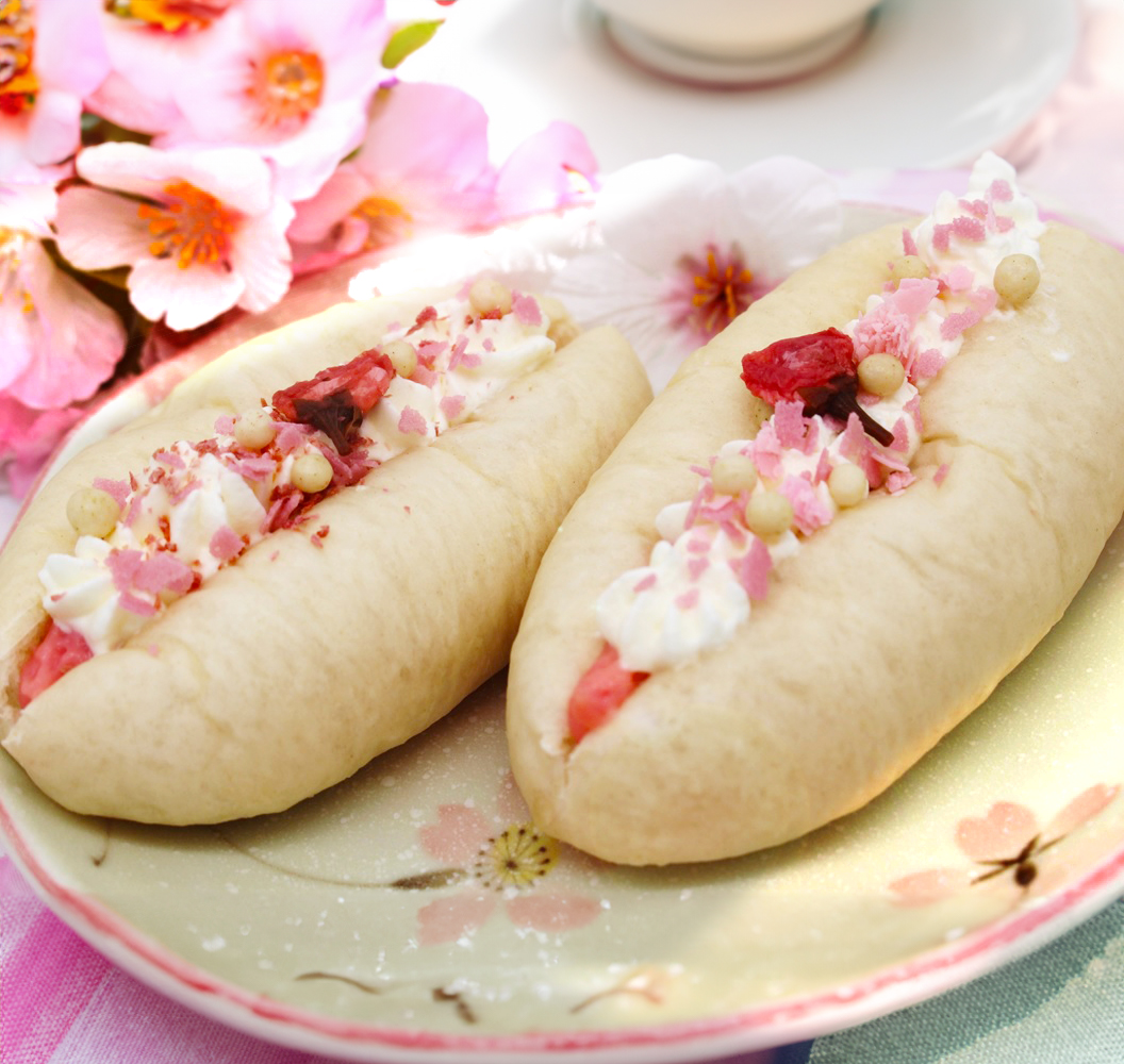 桜のコッペパンの画像